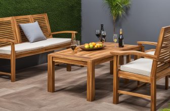 Gartenmöbel aus Akazienholz: Vor- und Nachteile