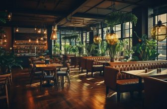 Geölte Massivholzdielen in Restaurants und Cafés: Atmosphäre schaffen