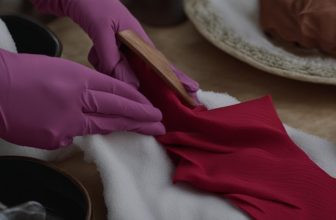 Pflege und Wartung von Echtholzoptik-Sockelleisten