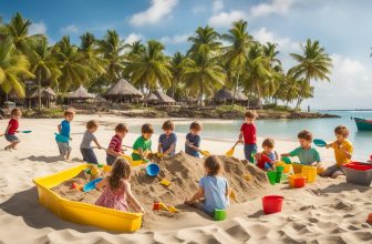 Sandkästen in Bootform: Abenteuerliche Strandspiele