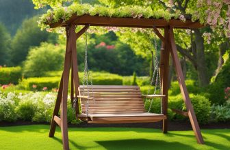 Schaukeln mit Baldachin: Schutz vor Sonne und Regen