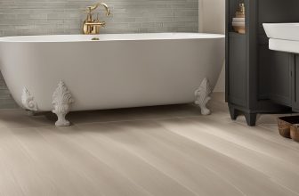 Sockelleisten in Badezimmern und Küchen: Wasserbeständigkeit