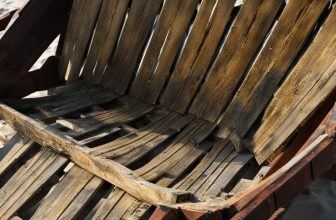 Strandkorb-Wartung: Regelmäßige Inspektion und Reparatur