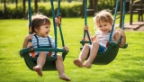 Doppelschaukeln für Kleinkinder: Sanfter Schaukelspaß