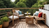 Holzgartenmöbel für kleine Balkone