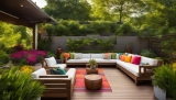 Terrassendielen und Gartenmöbel: Outdoor-Living-Gestaltung